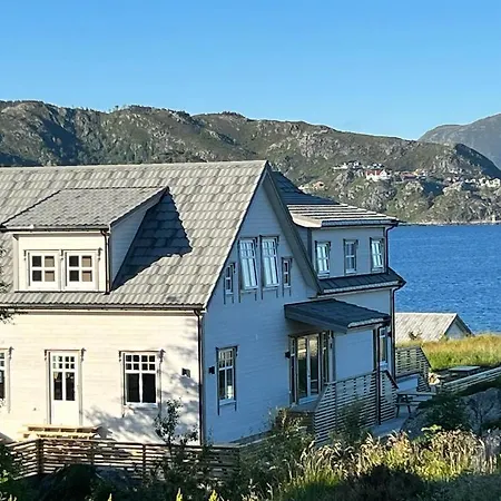 Torvholmen * Fosnavåg