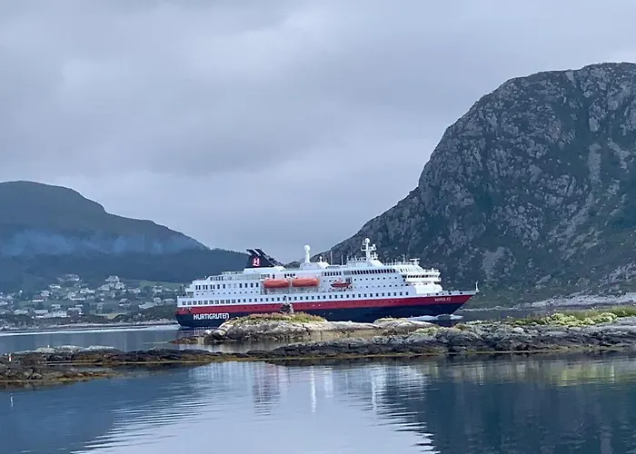 Torvholmen * Fosnavåg