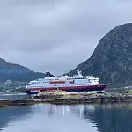 Torvholmen * Fosnavåg